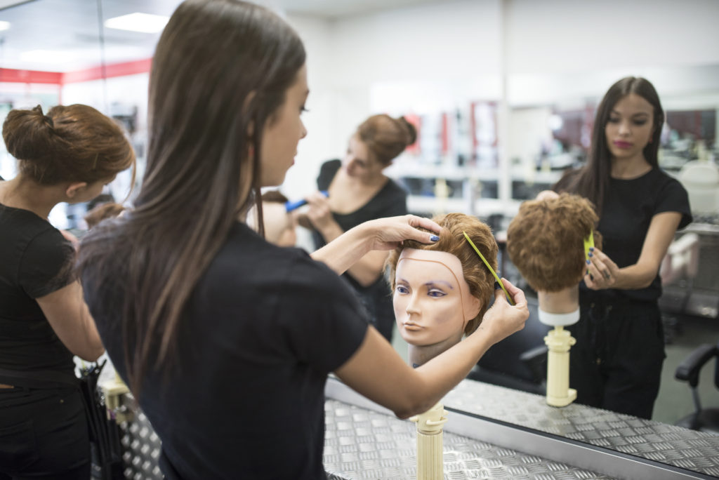 Finding the Best Esthetician School in Delaware for Certification